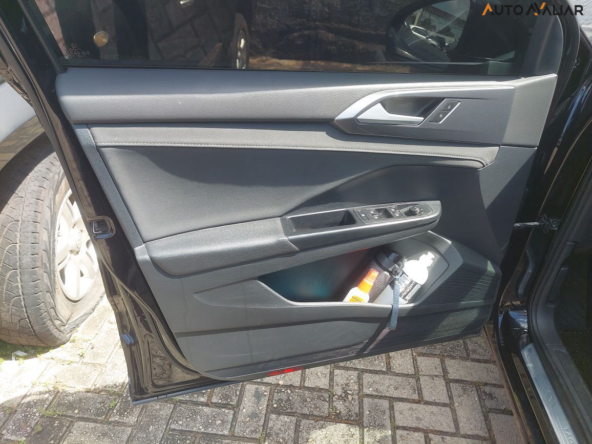 VOLKSWAGEN TAOS 1.4 250 TSI TOTAL FLEX HIGHLINE AUTOM&Aacute;TICO