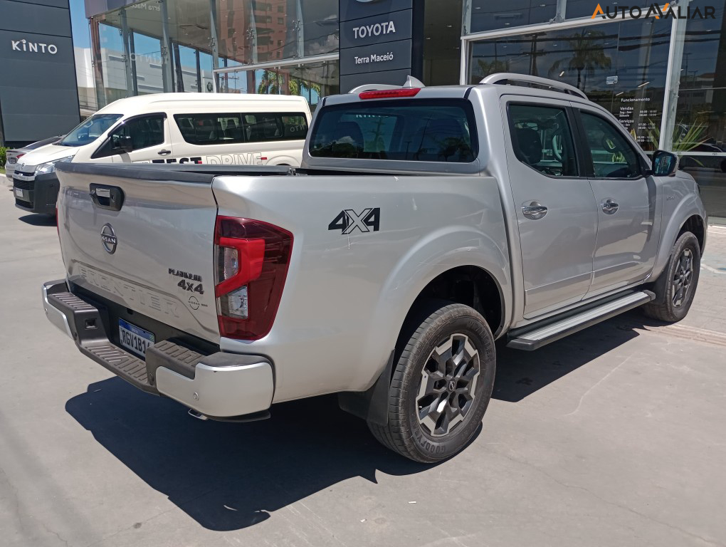 NISSAN FRONTIER 2.3 16V TURBO DIESEL PLATINUM CD 4X4 AUTOM&Aacute;TICO