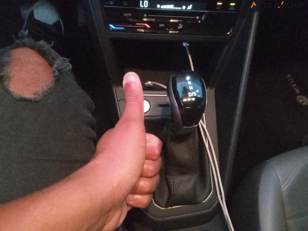 VOLKSWAGEN NIVUS 1.0 200 TSI TOTAL FLEX HIGHLINE AUTOM&Aacute;TICO