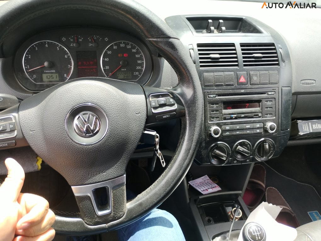 VOLKSWAGEN POLO SEDAN 1.6 MI 8V TOTAL FLEX 4P MANUAL