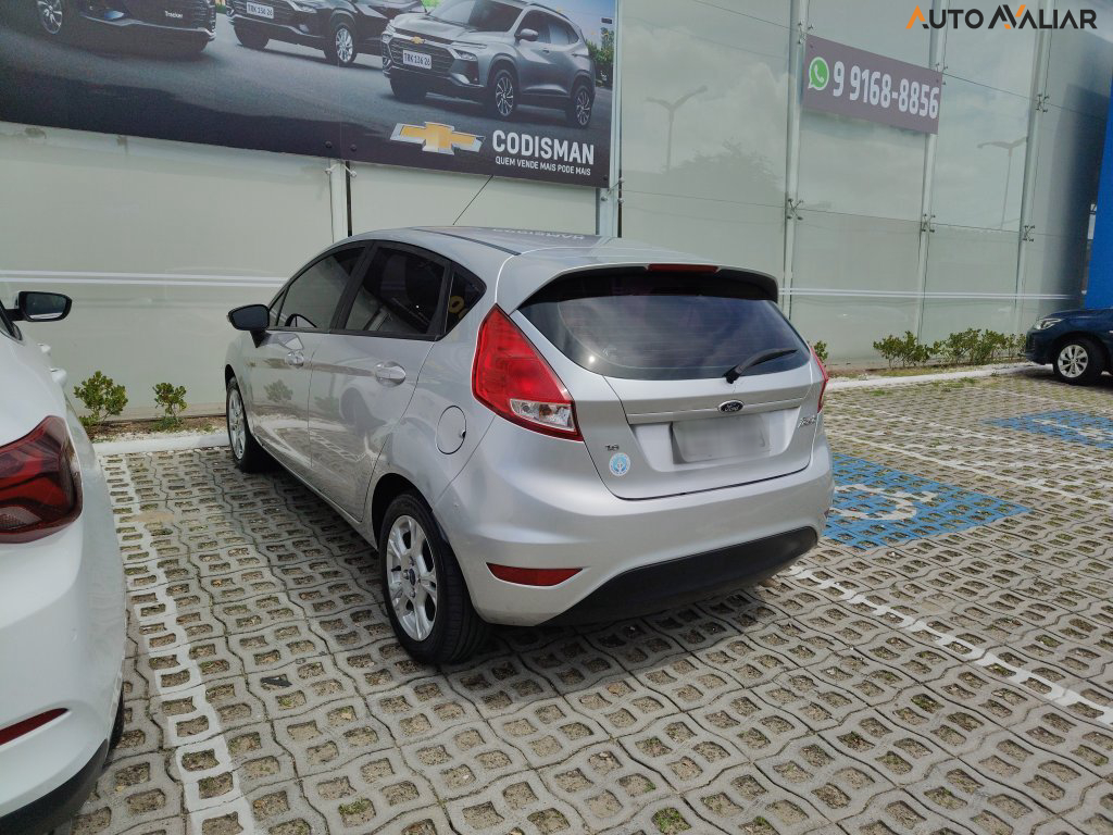 FORD FIESTA 1.6 SE HATCH 16V FLEX 4P MANUAL