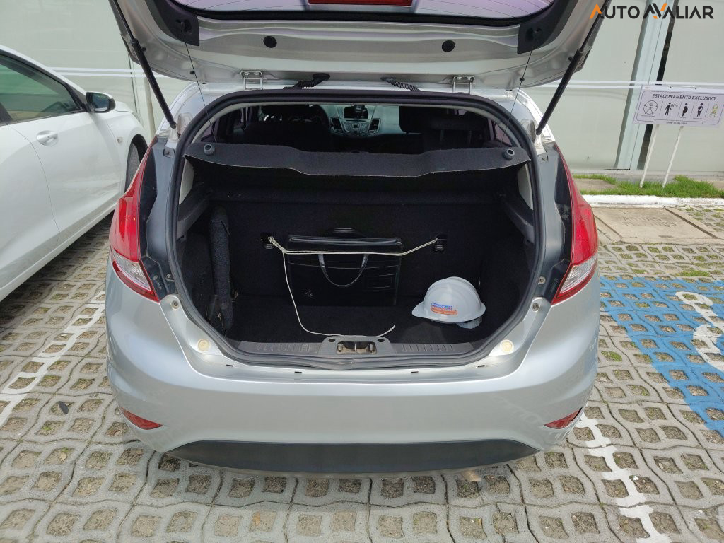 FORD FIESTA 1.6 SE HATCH 16V FLEX 4P MANUAL