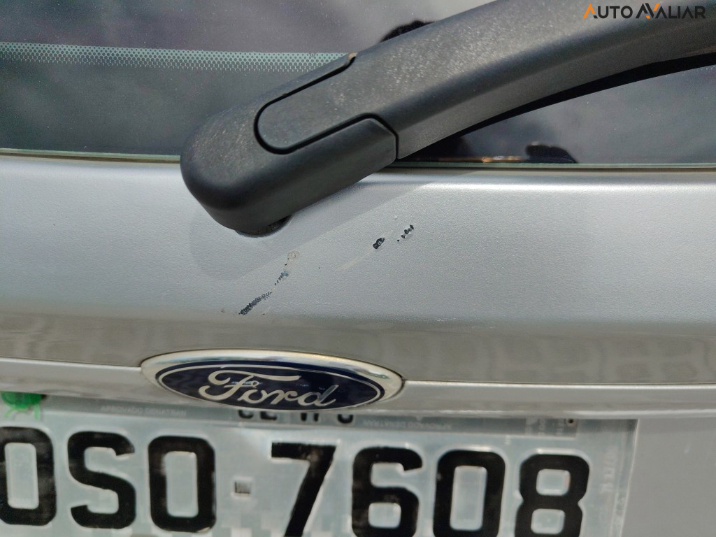 FORD FIESTA 1.6 SE HATCH 16V FLEX 4P MANUAL