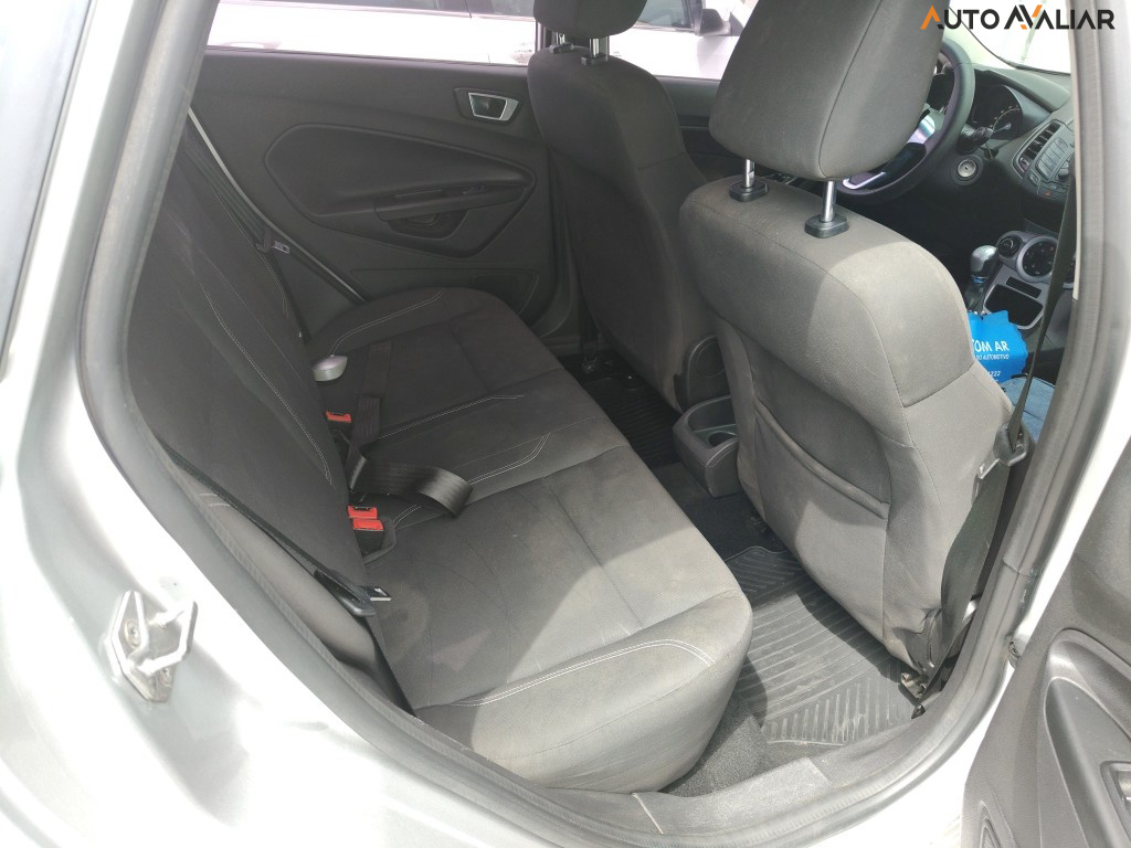 FORD FIESTA 1.6 SE HATCH 16V FLEX 4P MANUAL