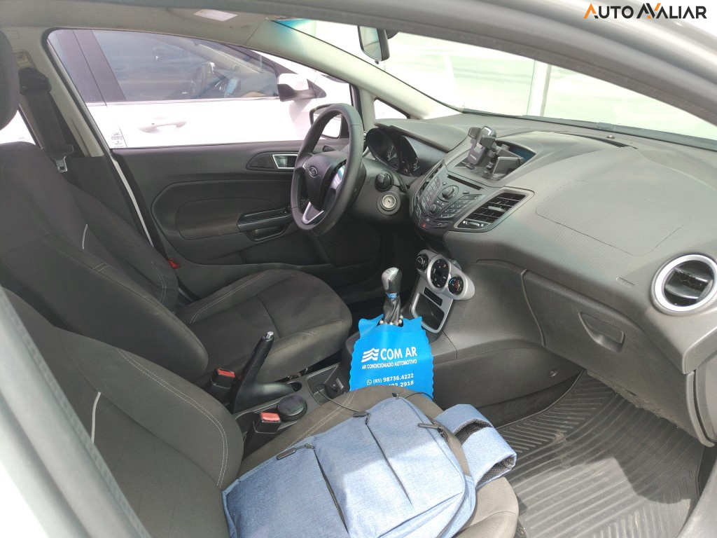 FORD FIESTA 1.6 SE HATCH 16V FLEX 4P MANUAL