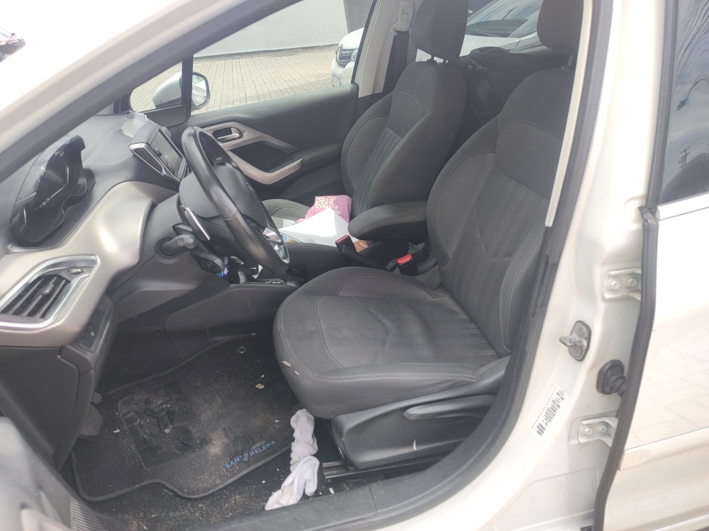 PEUGEOT 208 1.6 GRIFFE 16V FLEX 4P AUTOMATICO