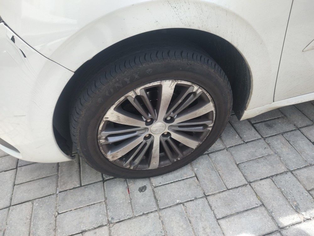 PEUGEOT 208 1.6 GRIFFE 16V FLEX 4P AUTOMATICO