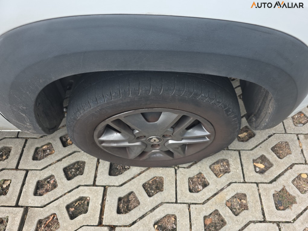 RENAULT KWID 1.0 12V SCE FLEX INTENSE MANUAL