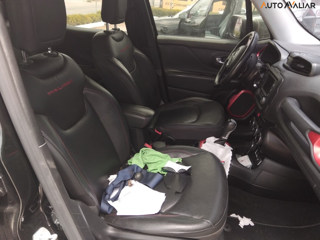 JEEP RENEGADE 2.0 16V TURBO DIESEL TRAILHAWK 4P 4X4 AUTOMATICO