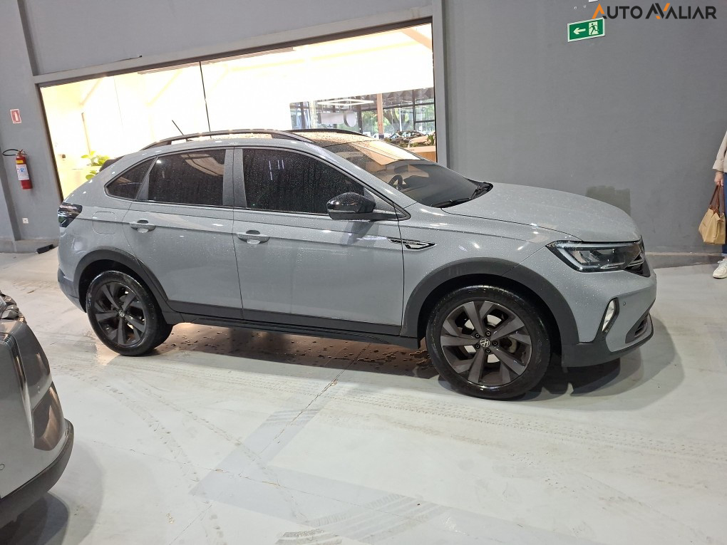 VOLKSWAGEN NIVUS 1.0 200 TSI TOTAL FLEX HIGHLINE AUTOM&Aacute;TICO