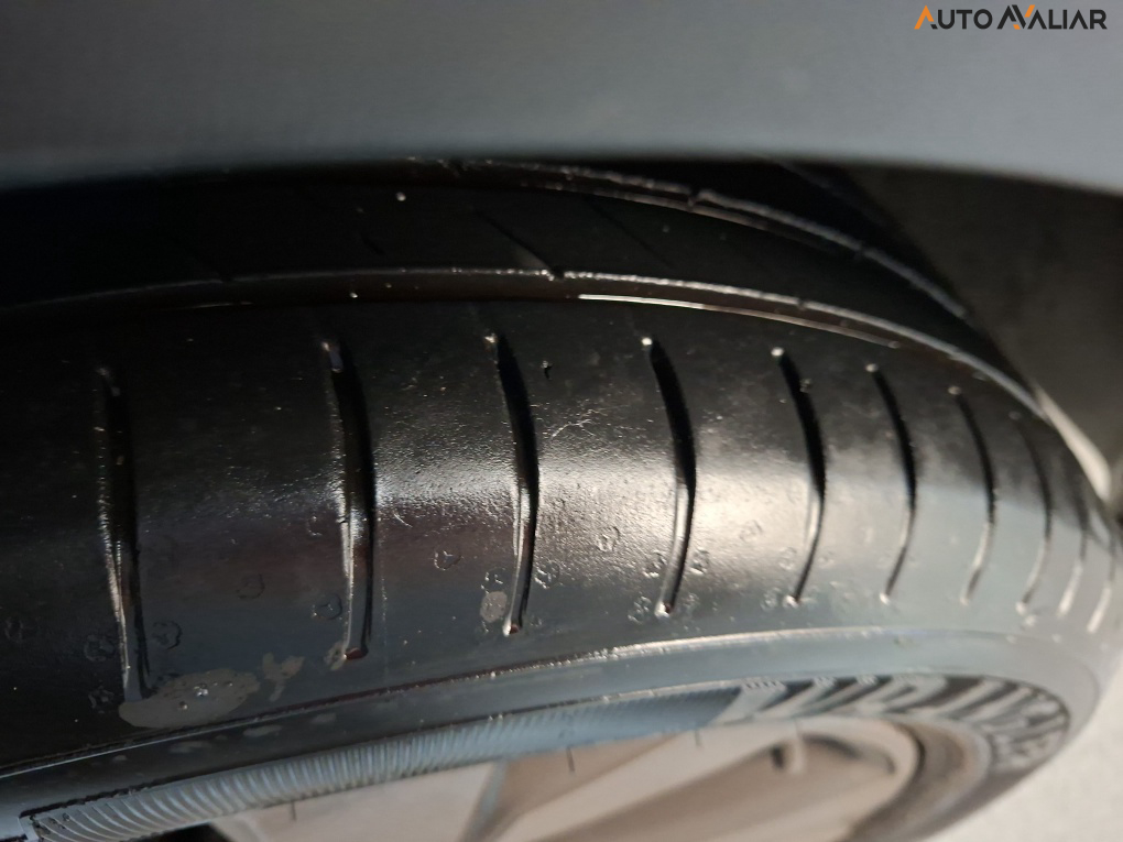 VOLKSWAGEN NIVUS 1.0 200 TSI TOTAL FLEX HIGHLINE AUTOM&Aacute;TICO