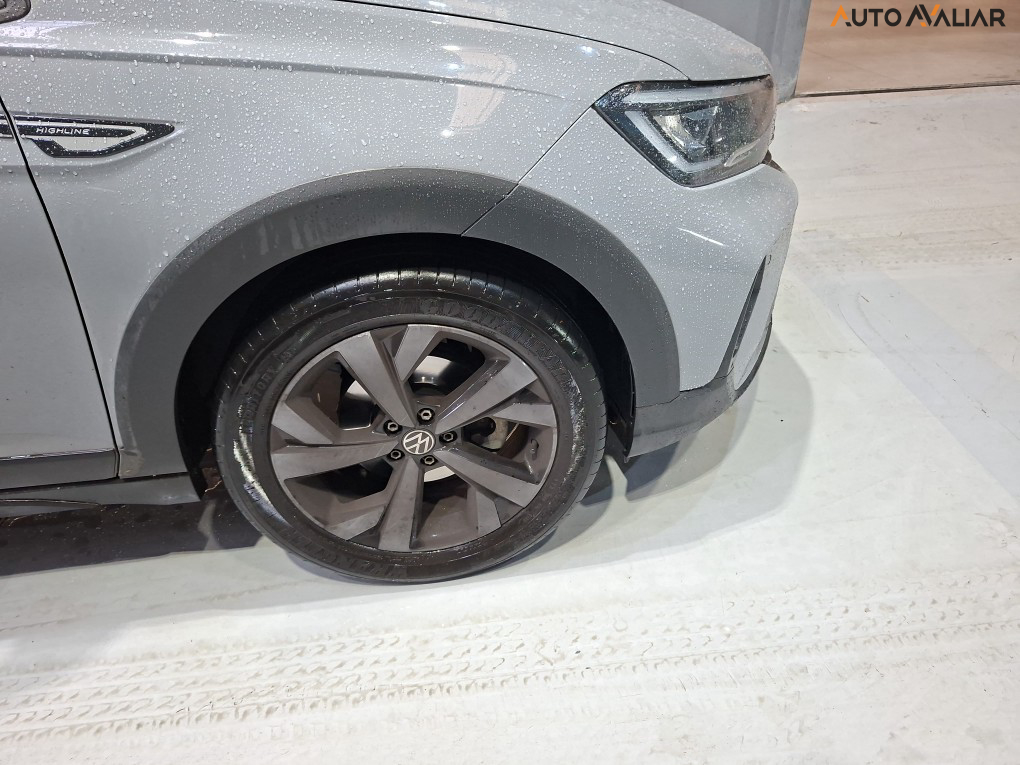 VOLKSWAGEN NIVUS 1.0 200 TSI TOTAL FLEX HIGHLINE AUTOM&Aacute;TICO