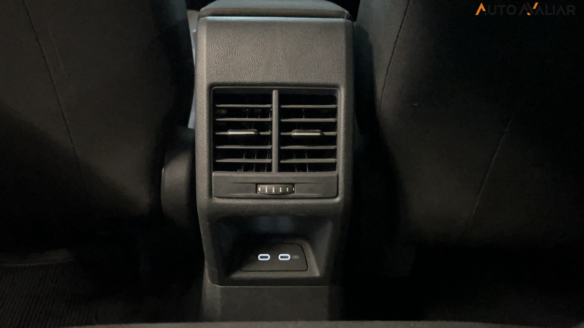 VOLKSWAGEN NIVUS 1.0 200 TSI TOTAL FLEX COMFORTLINE AUTOM&Aacute;TICO