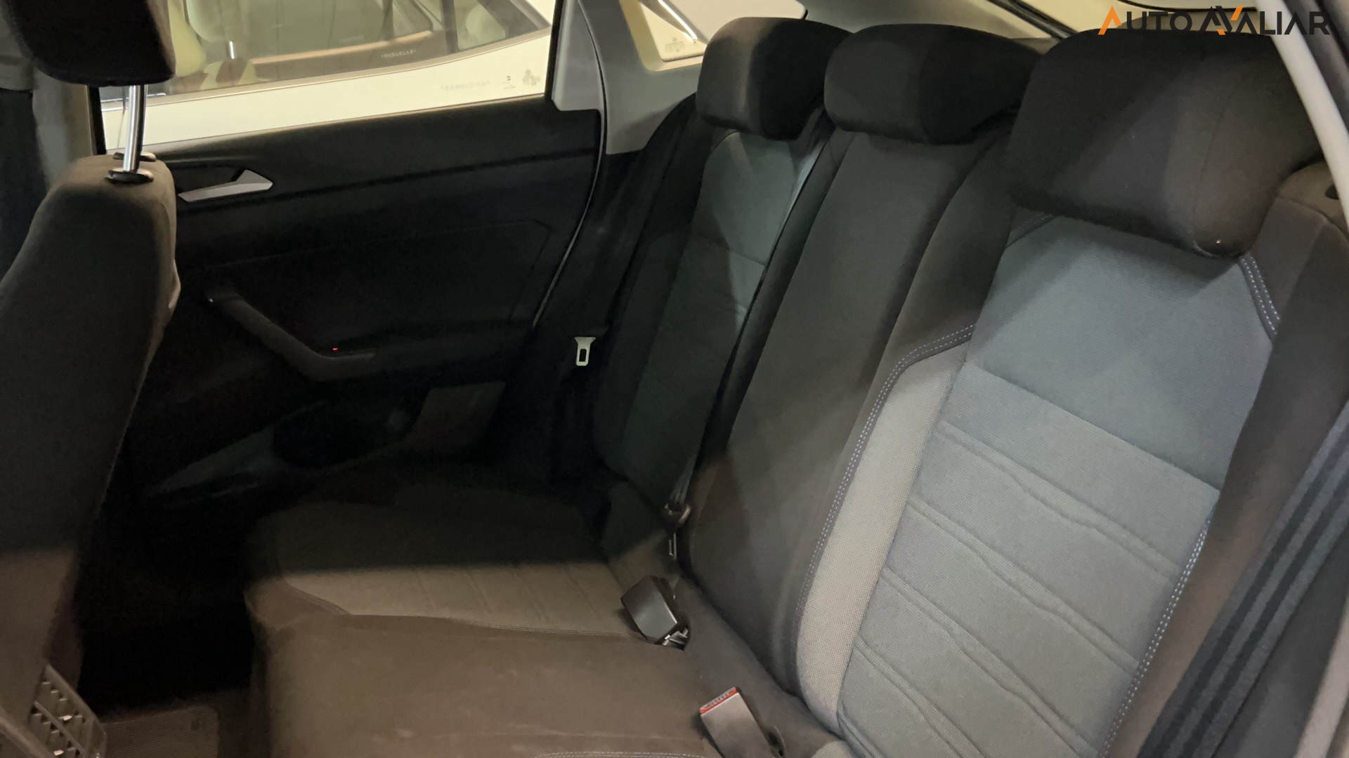 VOLKSWAGEN NIVUS 1.0 200 TSI TOTAL FLEX COMFORTLINE AUTOM&Aacute;TICO