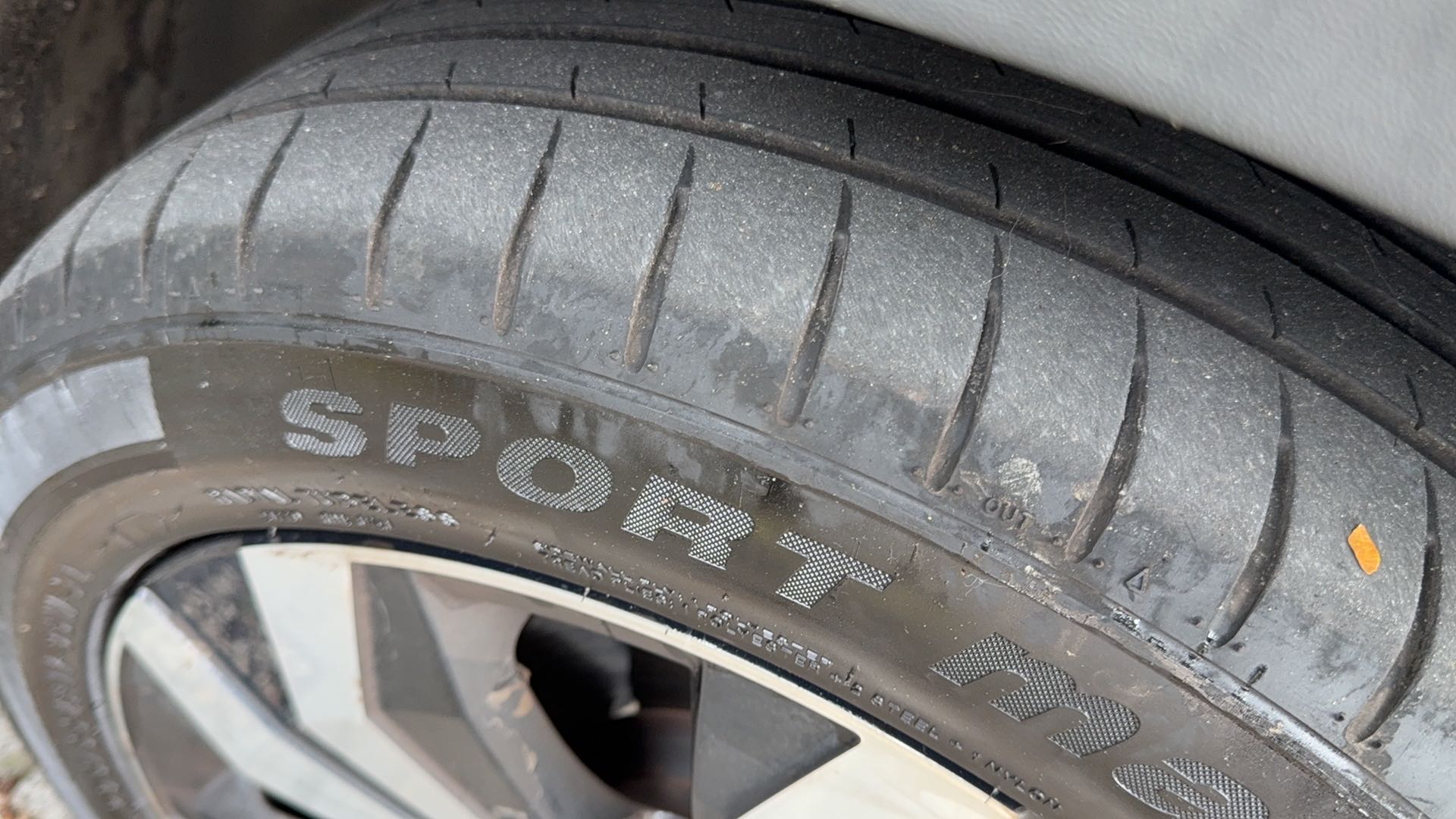 VOLKSWAGEN T-CROSS 1.0 200 TSI TOTAL FLEX AUTOM&Aacute;TICO