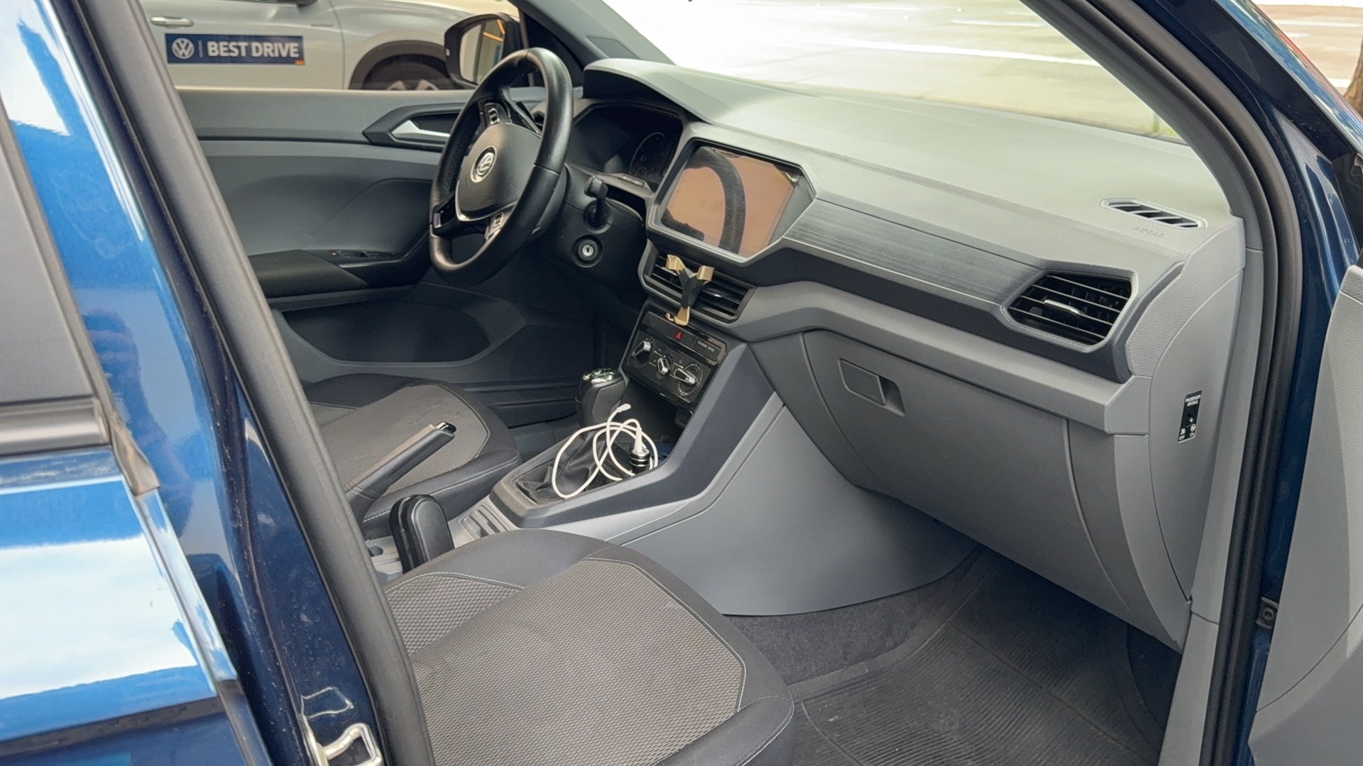 VOLKSWAGEN T-CROSS 1.0 200 TSI TOTAL FLEX AUTOM&Aacute;TICO