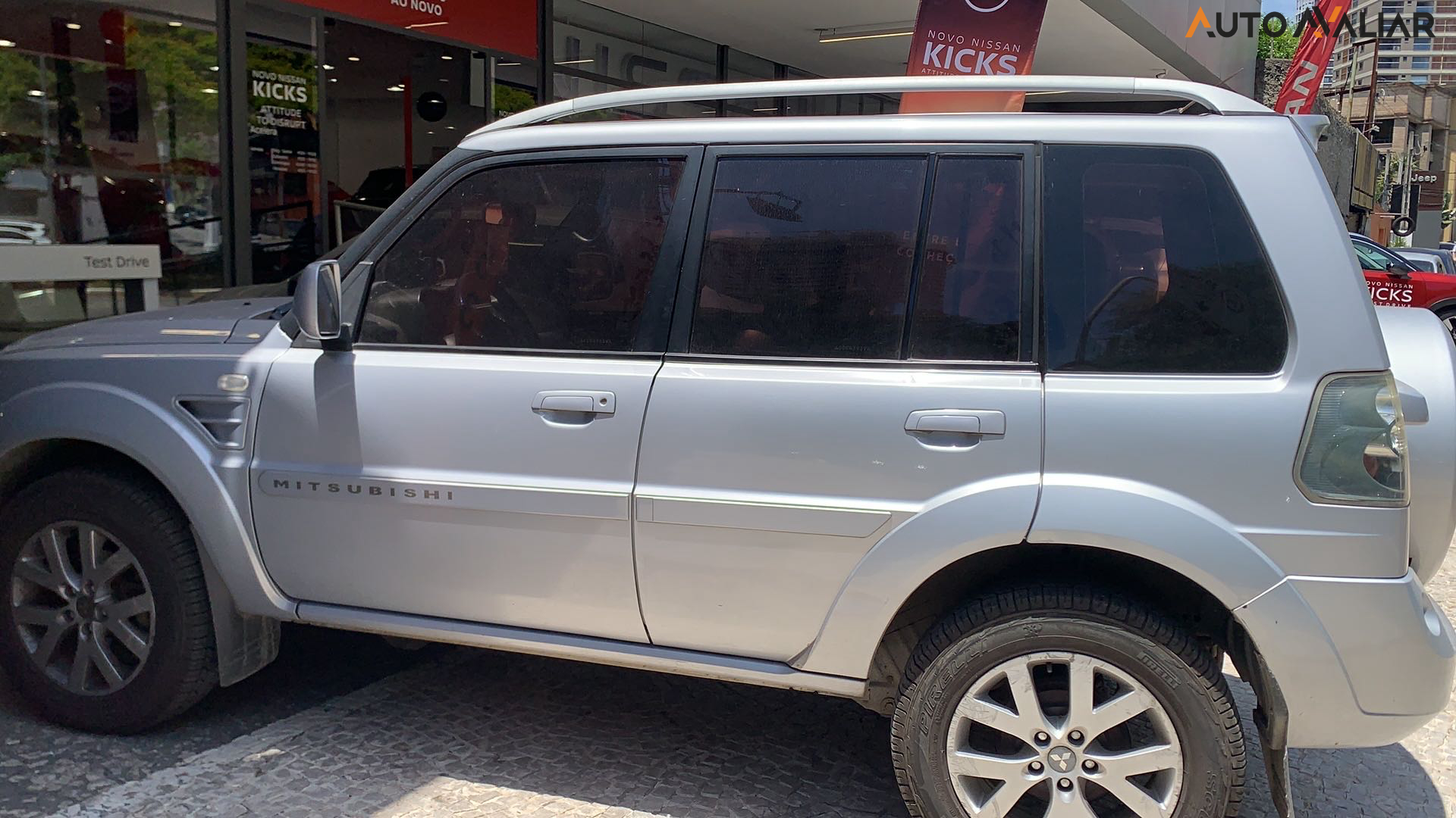 MITSUBISHI PAJERO TR4 2.0 4X2 16V 140CV FLEX 4P AUTOMATICO