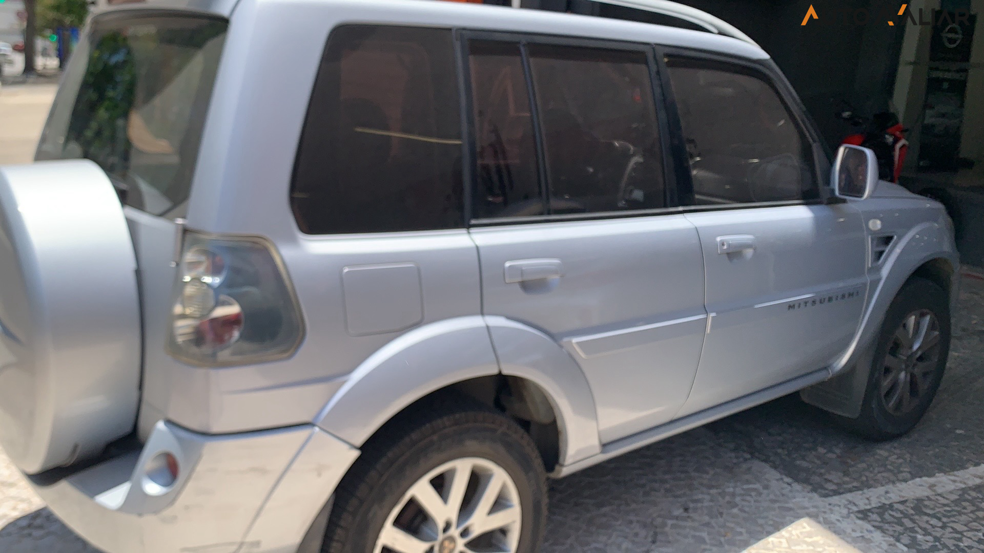 MITSUBISHI PAJERO TR4 2.0 4X2 16V 140CV FLEX 4P AUTOMATICO