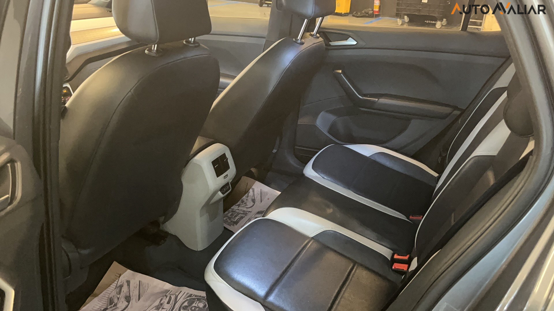 VOLKSWAGEN T-CROSS 1.4 250 TSI TOTAL FLEX HIGHLINE AUTOMATICO