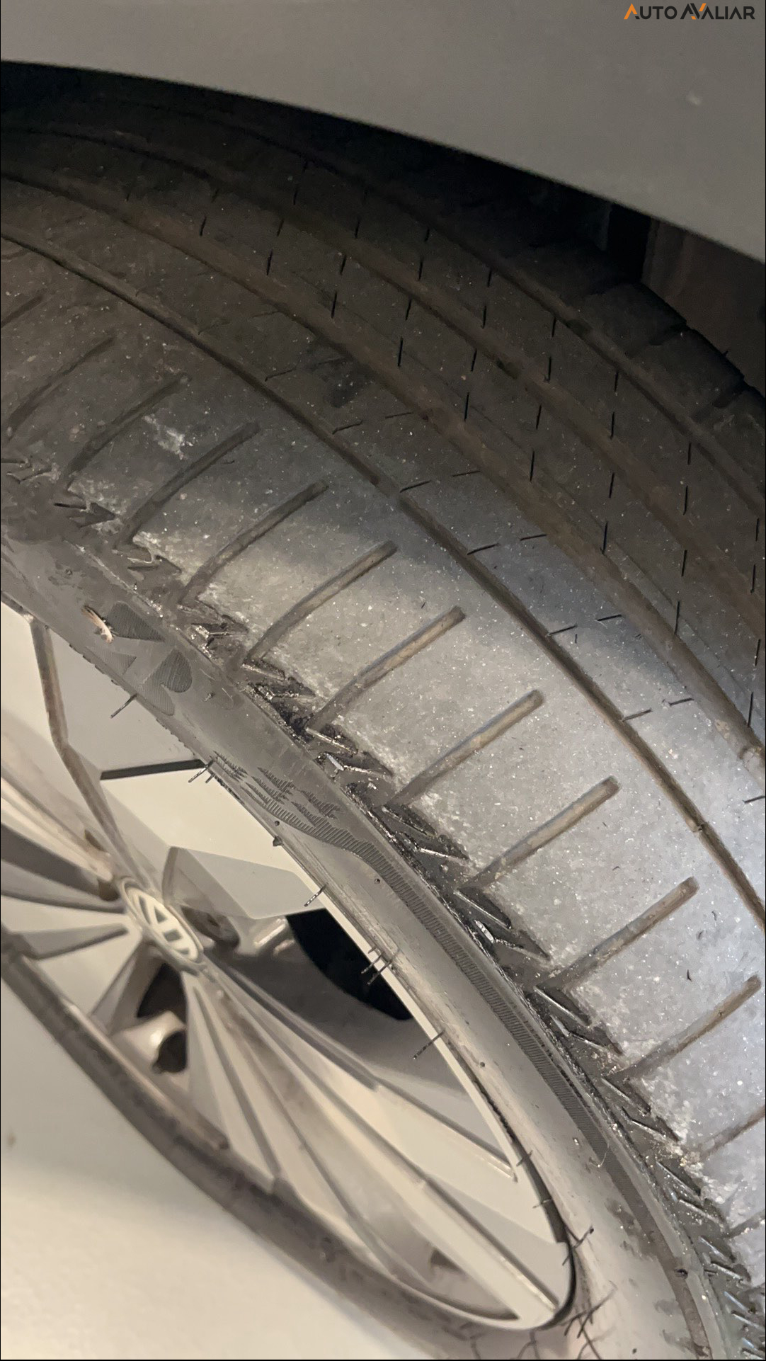 VOLKSWAGEN T-CROSS 1.4 250 TSI TOTAL FLEX HIGHLINE AUTOMATICO