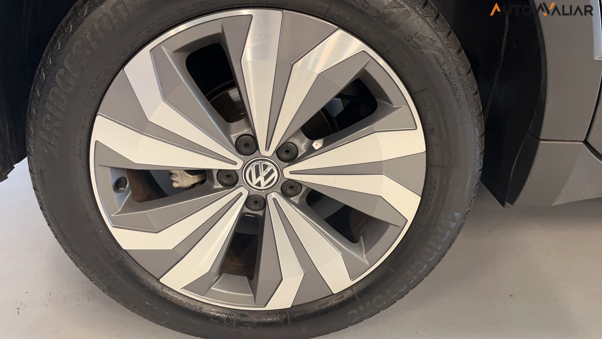 VOLKSWAGEN T-CROSS 1.4 250 TSI TOTAL FLEX HIGHLINE AUTOMATICO