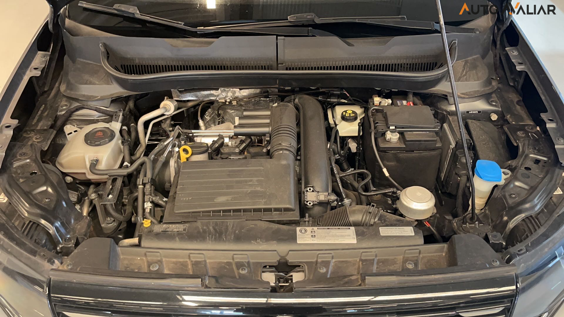 VOLKSWAGEN T-CROSS 1.4 250 TSI TOTAL FLEX HIGHLINE AUTOMATICO