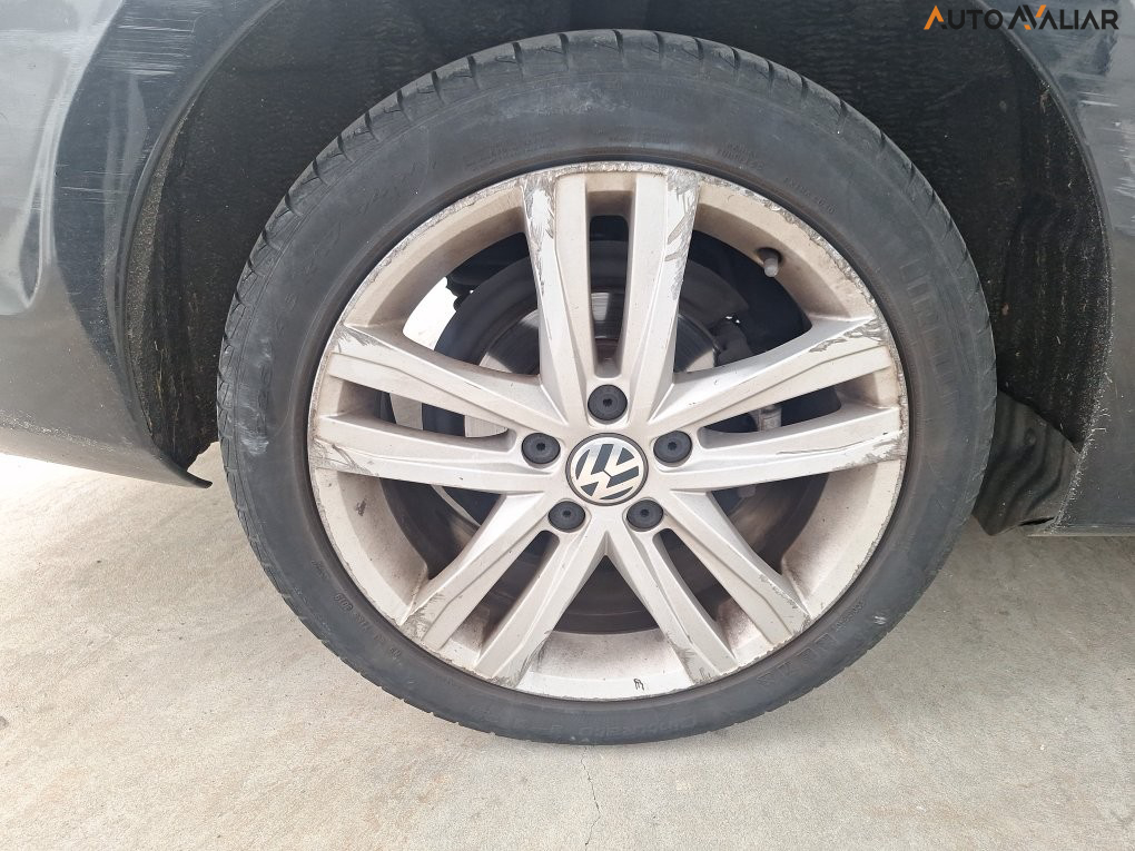 VOLKSWAGEN JETTA 2.0 TSI HIGHLINE 211CV GASOLINA 4P TIPTRONIC