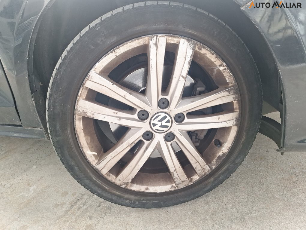 VOLKSWAGEN JETTA 2.0 TSI HIGHLINE 211CV GASOLINA 4P TIPTRONIC