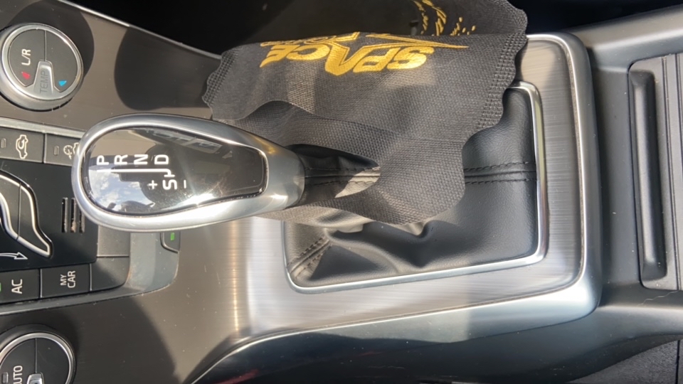 VOLVO V40 2.0 T5 CROSS COUNTRY AWD TURBO GASOLINA 4P AUTOMATICO