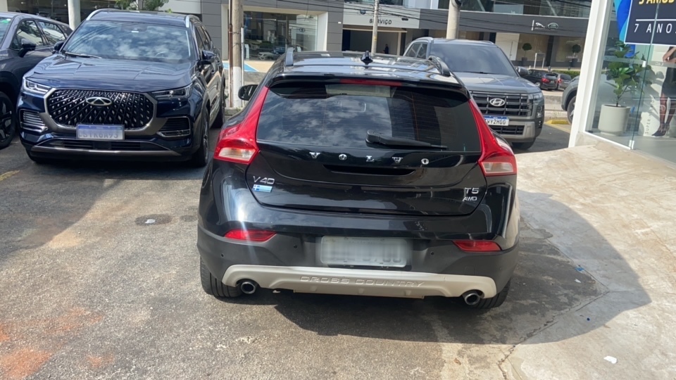 VOLVO V40 2.0 T5 CROSS COUNTRY AWD TURBO GASOLINA 4P AUTOMATICO