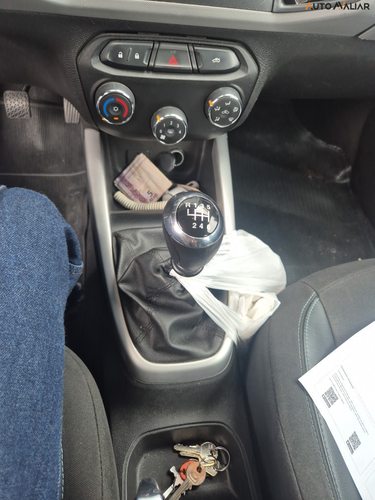 CHEVROLET ONIX 1.0 MPFI LT 8V FLEX 4P MANUAL