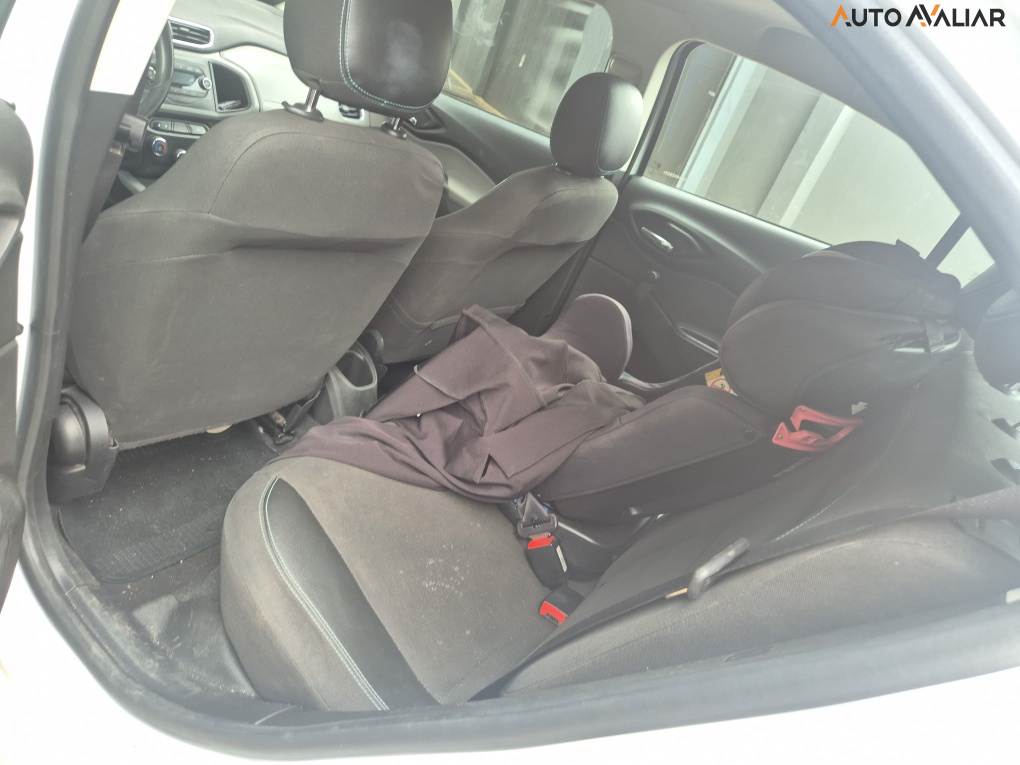 CHEVROLET ONIX 1.0 MPFI LT 8V FLEX 4P MANUAL