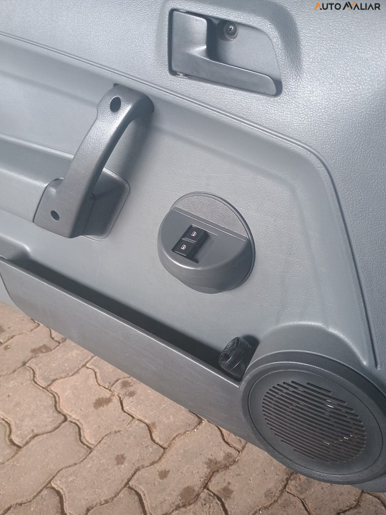 VOLKSWAGEN GOL 1.0 MI 8V FLEX 2P MANUAL G.IV