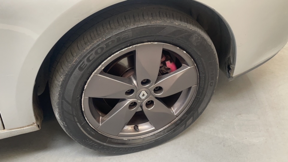 RENAULT FLUENCE 2.0 DYNAMIQUE 16V FLEX 4P AUTOMATICO