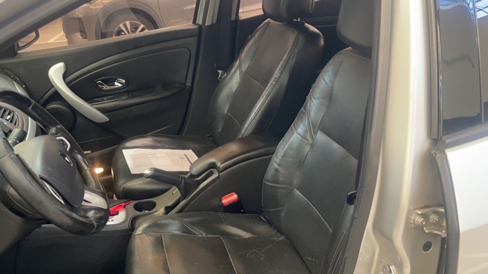 RENAULT FLUENCE 2.0 DYNAMIQUE 16V FLEX 4P AUTOMATICO