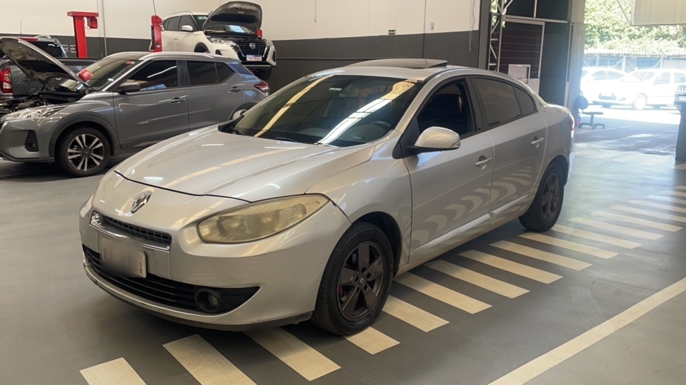 RENAULT FLUENCE 2.0 DYNAMIQUE 16V FLEX 4P AUTOMATICO