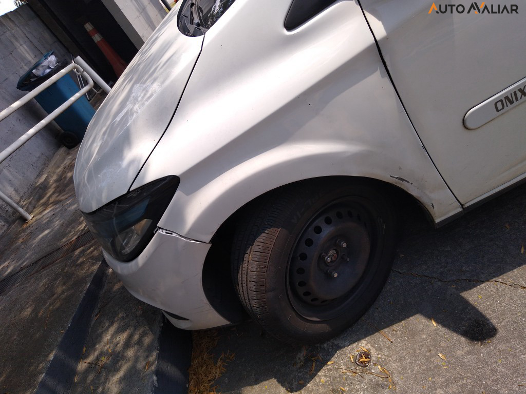 CHEVROLET ONIX 1.4 MPFI LTZ 8V FLEX 4P MANUAL