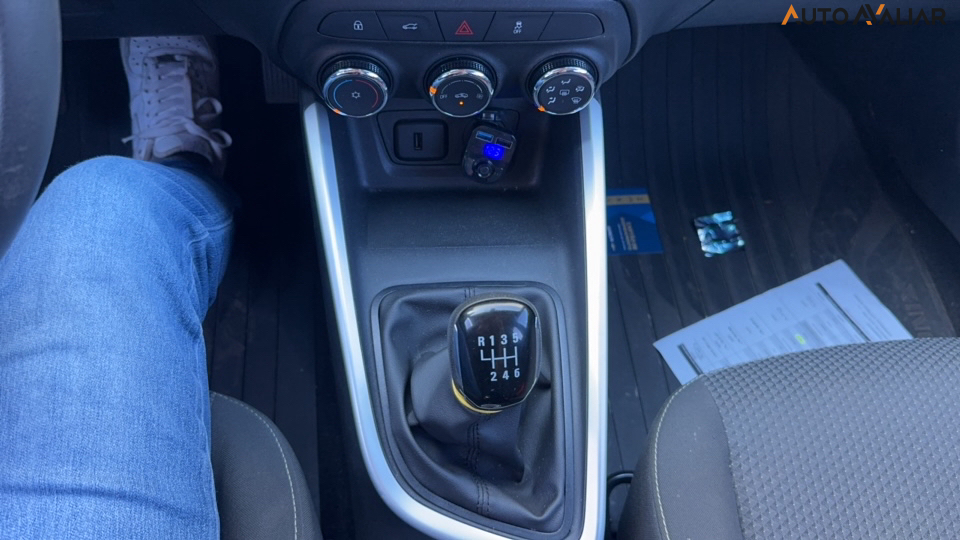 CHEVROLET ONIX 1.0 MT LT2 HB