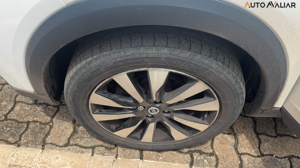 NISSAN KICKS 1.6 16V FLEXSTART SL 4P XTRONIC