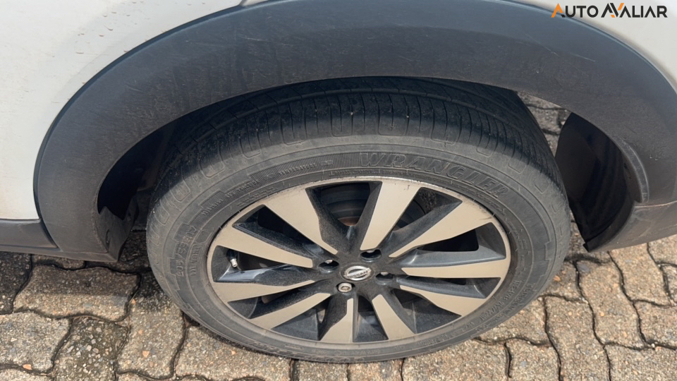 NISSAN KICKS 1.6 16V FLEXSTART SL 4P XTRONIC