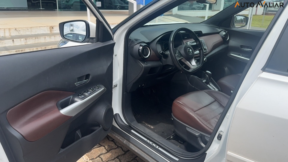 NISSAN KICKS 1.6 16V FLEXSTART SL 4P XTRONIC