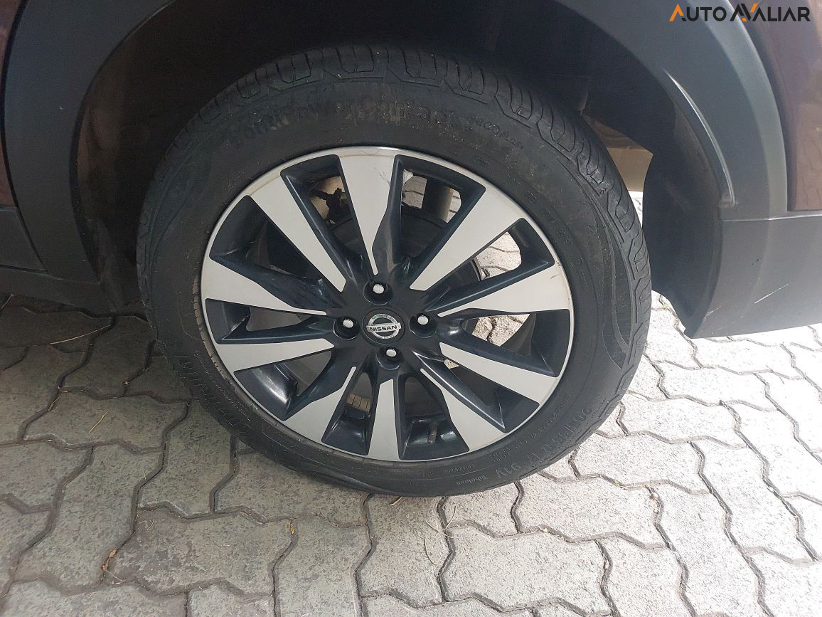 NISSAN KICKS 1.6 16V FLEXSTART SV 4P XTRONIC