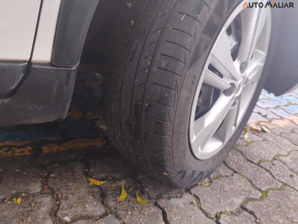 NISSAN KICKS 1.6 16V FLEX S 4P XTRONIC