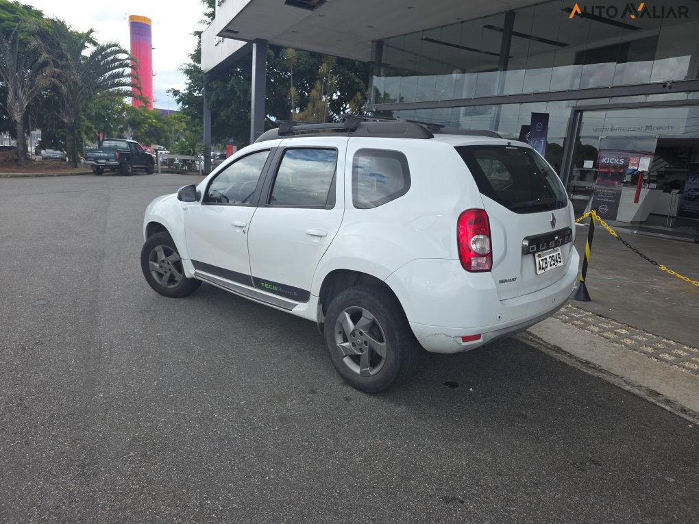 RENAULT DUSTER 2.0 DYNAMIQUE 4X2 16V FLEX 4P AUTOMATICO