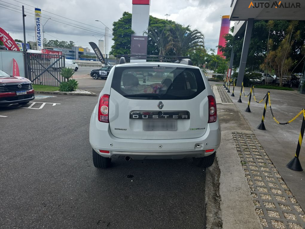 RENAULT DUSTER 2.0 DYNAMIQUE 4X2 16V FLEX 4P AUTOMATICO