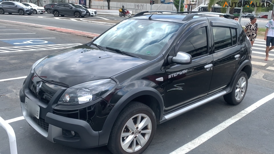 RENAULT SANDERO 1.6 STEPWAY 16V FLEX 4P MANUAL