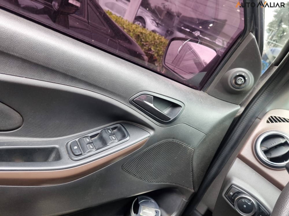 FORD KA 1.5 TI-VCT FLEX FREESTYLE AUTOMATICO