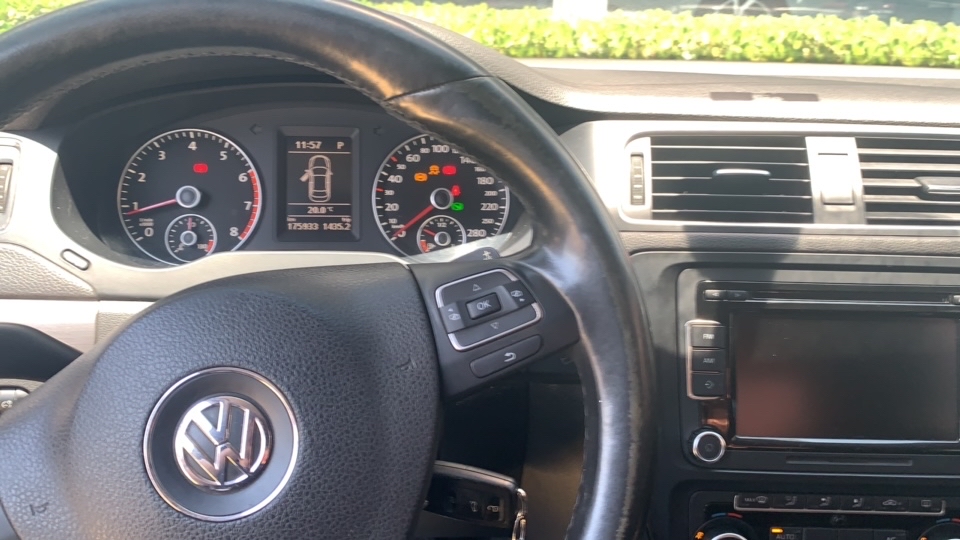 VOLKSWAGEN JETTA 2.0 TSI HIGHLINE 200CV GASOLINA 4P TIPTRONIC