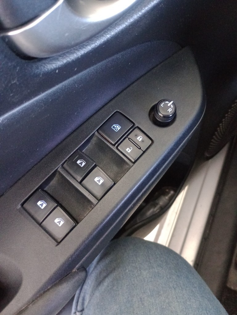 TOYOTA YARIS 1.5 16V FLEX SEDAN XL PLUS TECH MULTIDRIVE