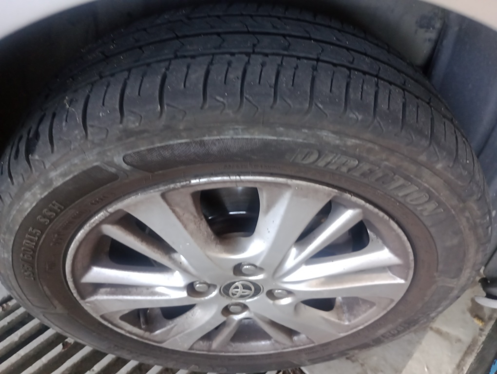 TOYOTA YARIS 1.5 16V FLEX SEDAN XL PLUS TECH MULTIDRIVE